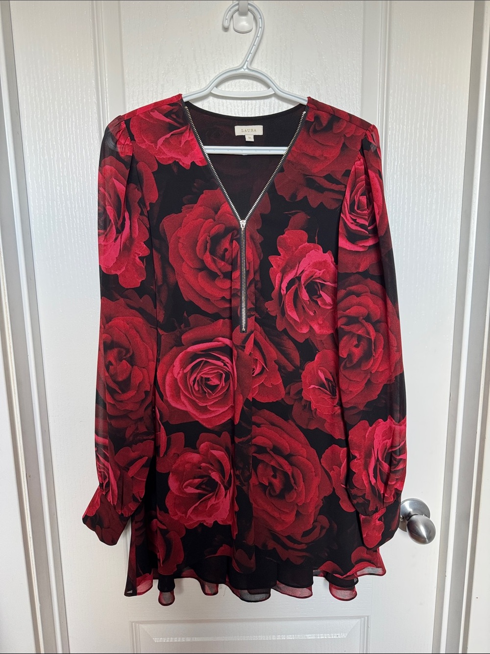 LAURA Red Rose Zip-Front Long-Sleeve Tunic Dress